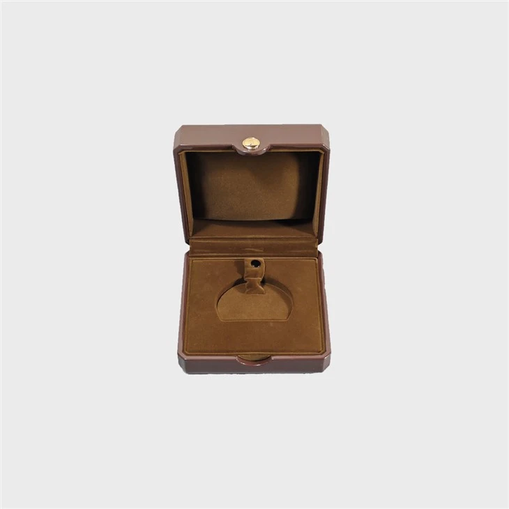 Wooden jewelry box
