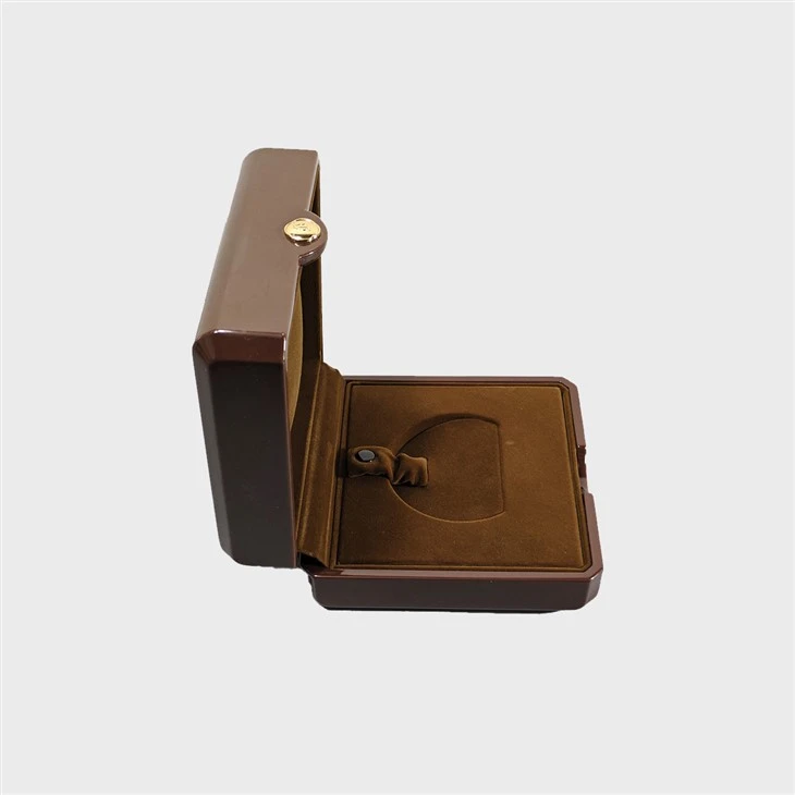 Luxury jewelry chest