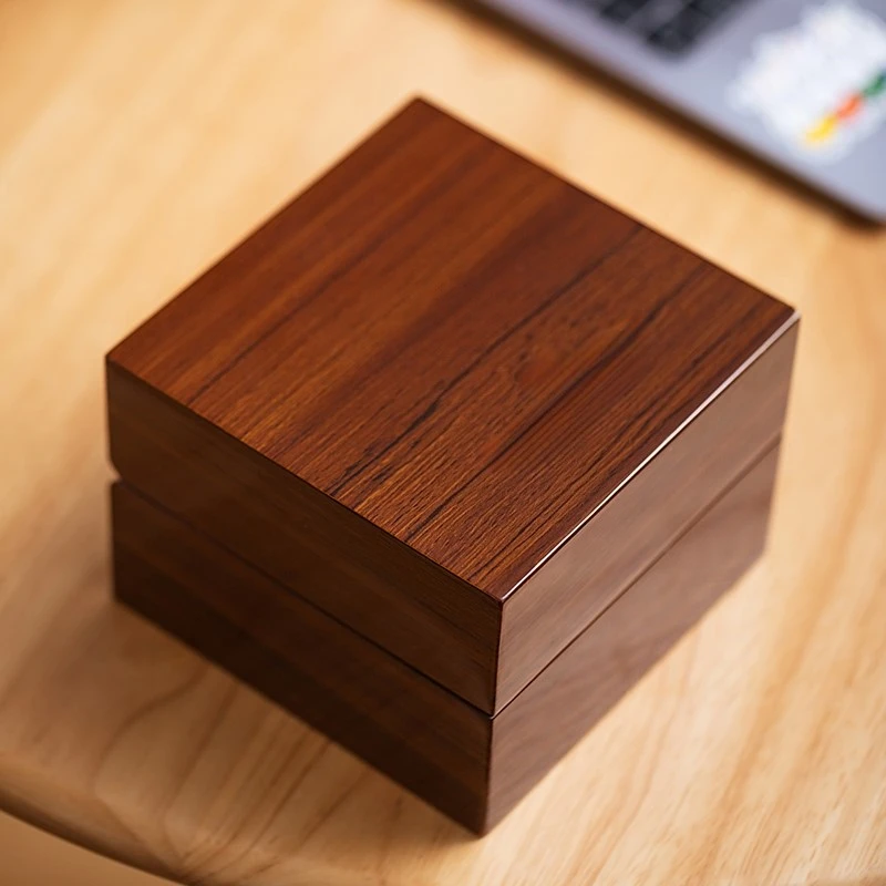 Watch case Watch case